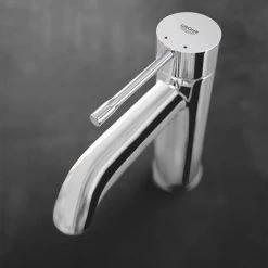 Grohe Essence S-Size Mono Basin Mixer with Pop-up Waste - Chrome - 23589001 -Basin Taps Shop 23589001 D3 460