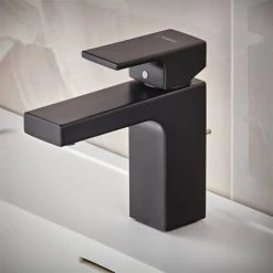 Hansgrohe Vernis Shape Single Lever Basin Mixer 100 with Pop-up Waste - Matt Black - 71561670 -Basin Taps Shop 71561670.ai2 460